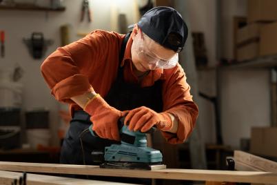 Meaningful Work and Wealth